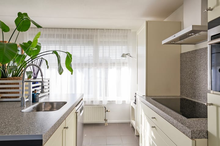 Foto 8 van Merwedestraat 1