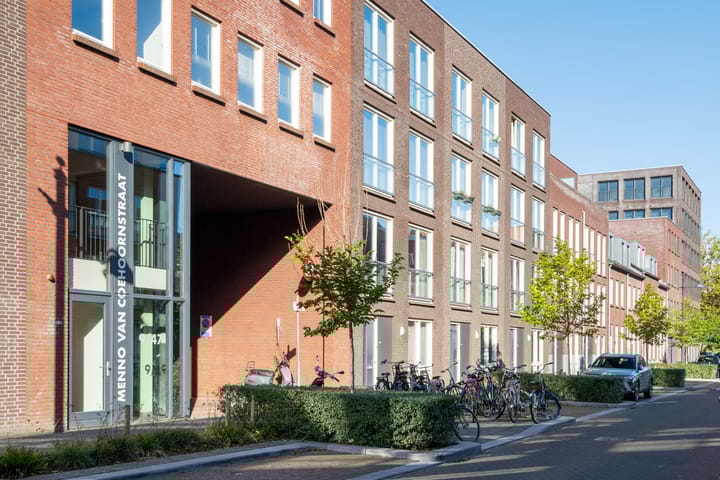Foto 30 van Menno van Coehoornstraat 33