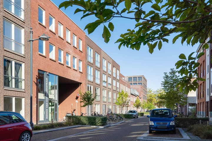 Foto 31 van Menno van Coehoornstraat 33