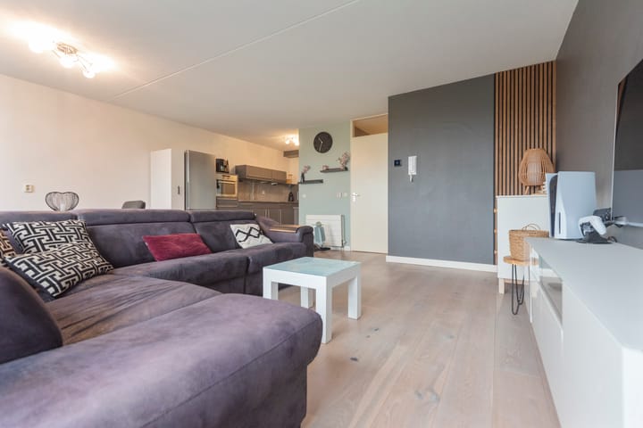 Foto 4 van Rode Ring 237