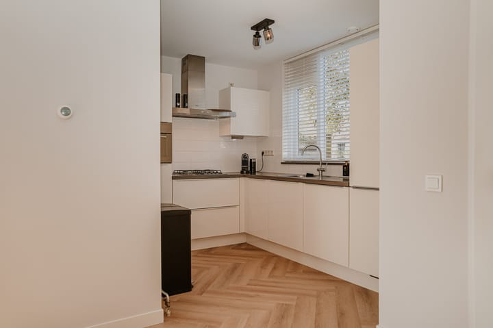 Foto 9 van Marga Klompéstraat 115