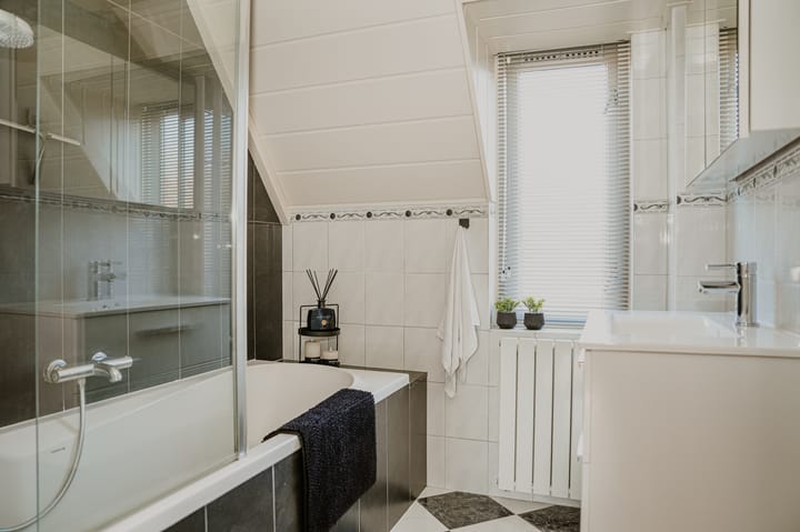 Foto 21 van Marga Klompéstraat 115