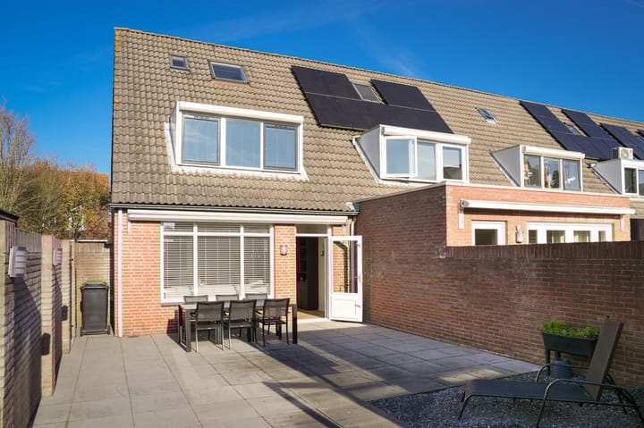 Foto 27 van Marga Klompéstraat 115