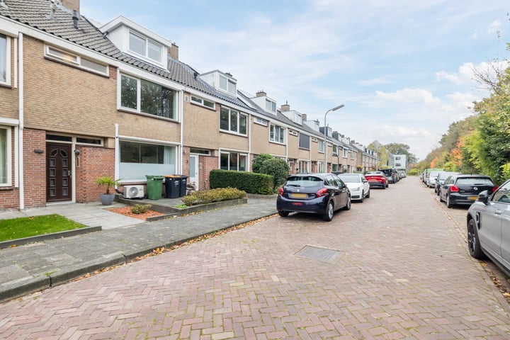 Bekijk foto 37 van Ruysdaelstraat 1