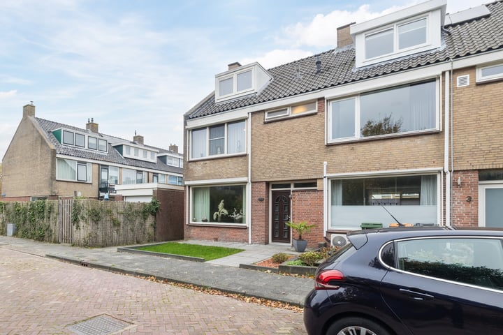 Bekijk foto 39 van Ruysdaelstraat 1