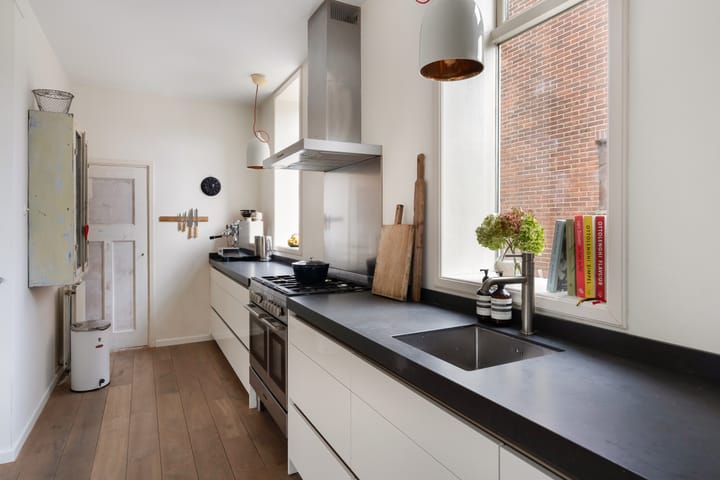 Photo 5 of Wilhelmina Geevestraat 18