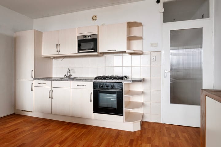 Foto 10 van Arnold Spoelplein 56