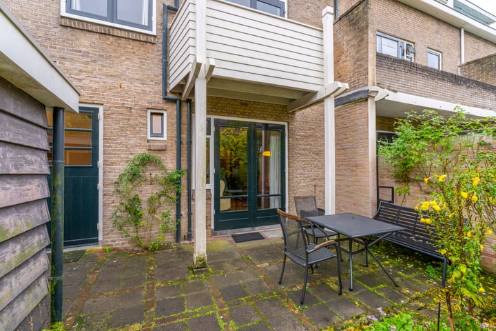 Bekijk foto 13 van Hobbemastraat 52