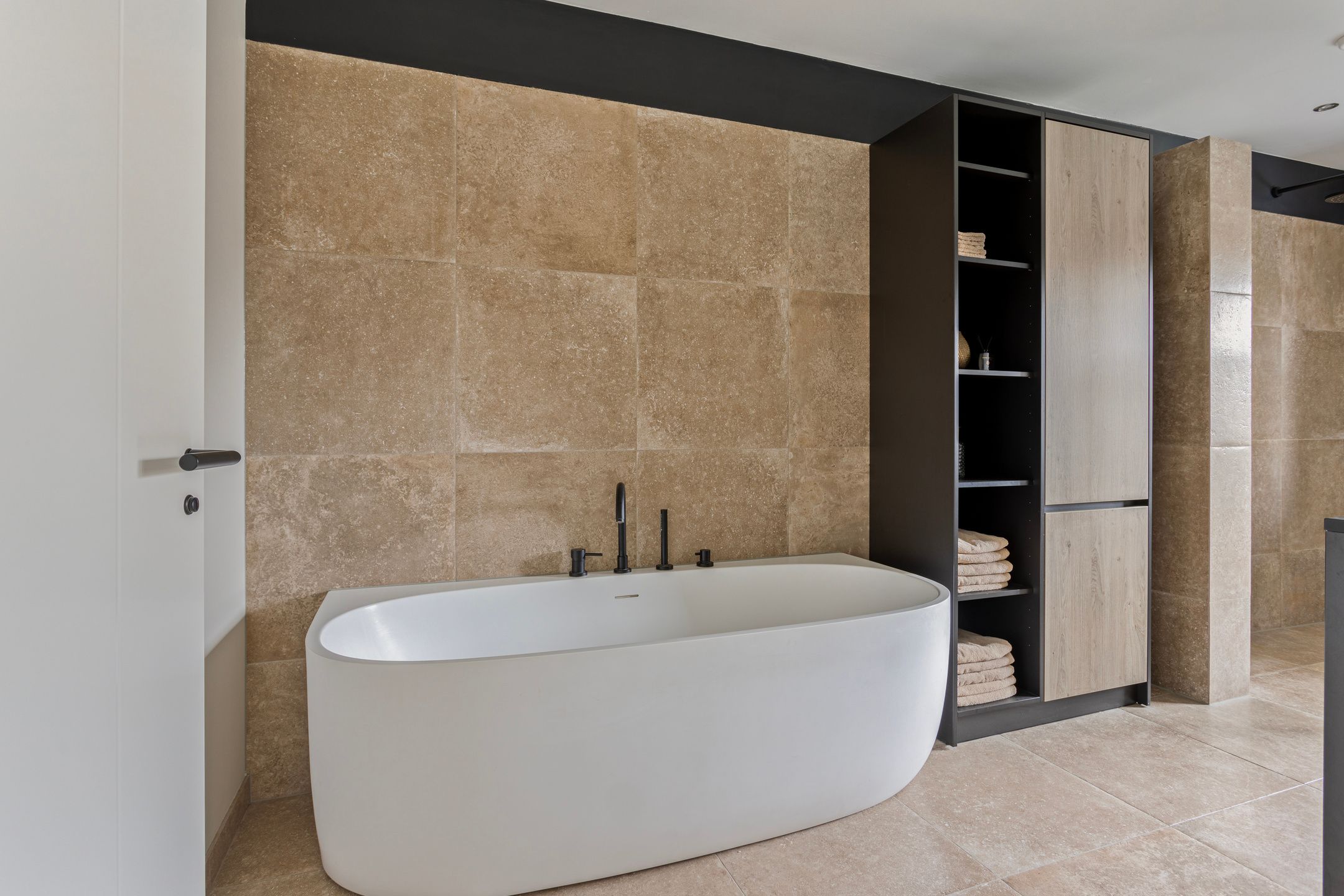 Foto 45 van Pastoor van der Kampstraat 25