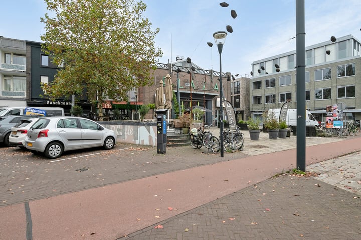 View photo 33 of Heistraat 2