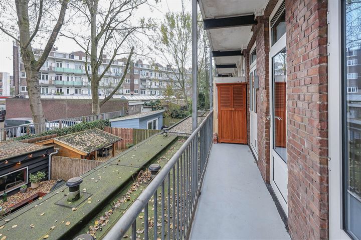 Bekijk foto 2 van Stuyvesantstraat 34-1