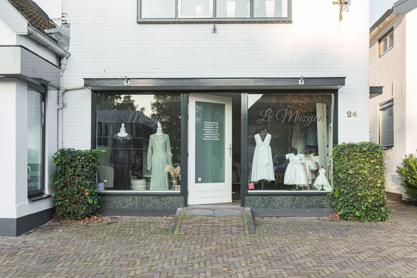 Bekijk foto 2 van Dorpsstraat 24