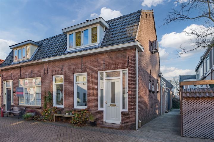 Bekijk foto 2 van Nieuwstraat 52-B