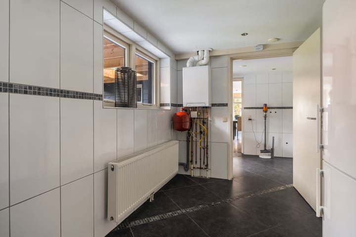 Foto 25 van Keimpe Sikkemawei 18