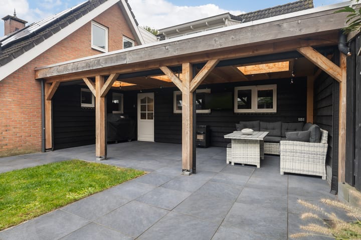 Foto 29 van Keimpe Sikkemawei 18