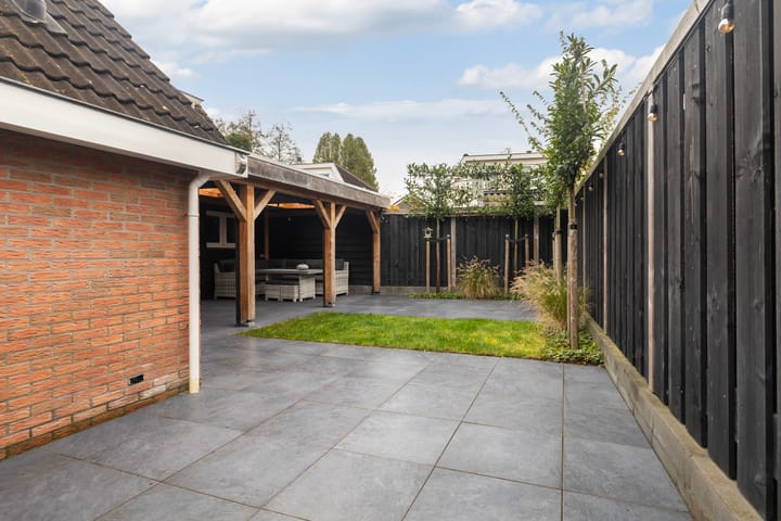 Foto 30 van Keimpe Sikkemawei 18