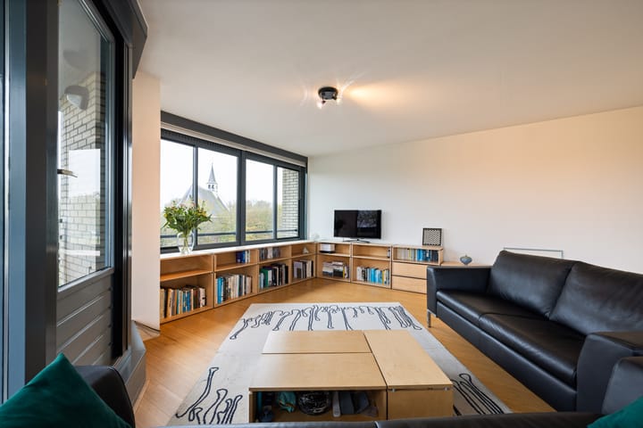 Foto 3 van Spyridon Louisweg 135