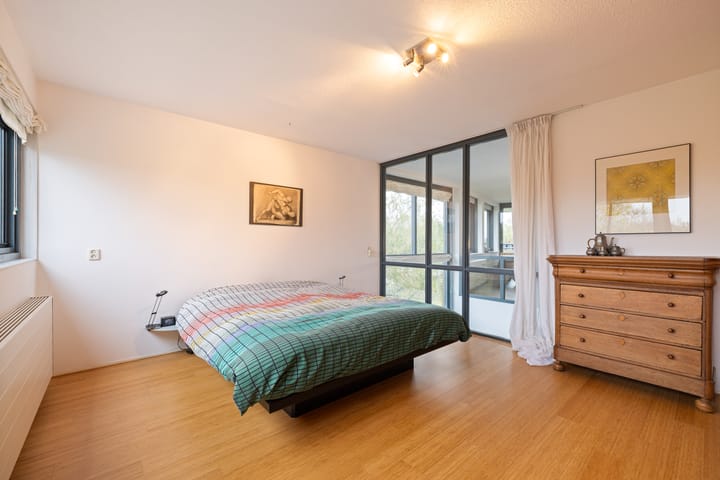 Foto 23 van Spyridon Louisweg 135