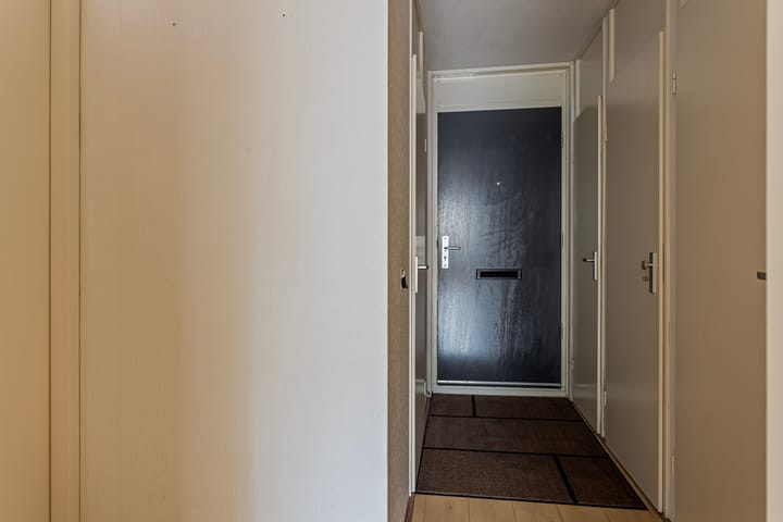 Foto 8 van Oostburgwal 93