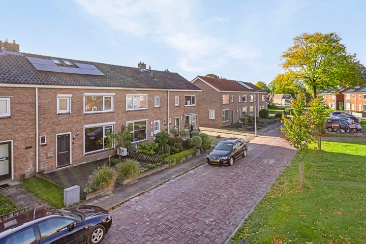 Bekijk foto 5 van Heemstrastraat 18