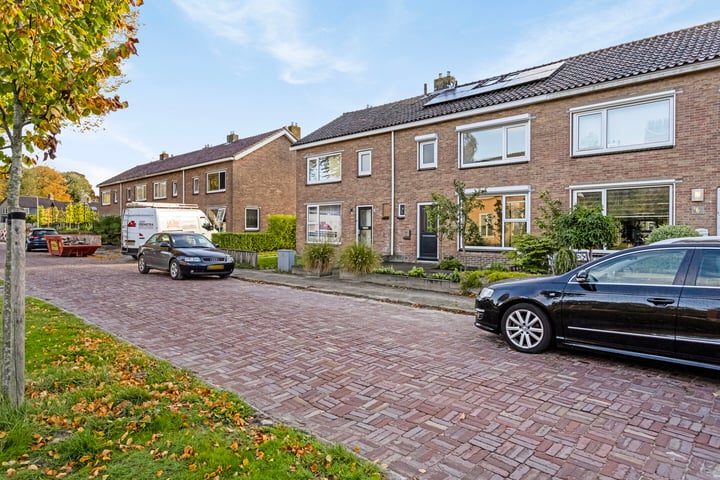 Bekijk foto 29 van Heemstrastraat 18