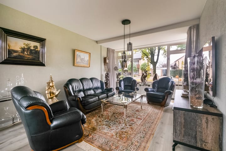 Foto 10 van Korenbloemstraat 5