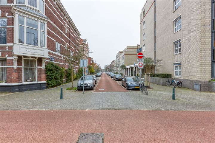 Bekijk foto 31 van Cornelis Houtmanstraat 23