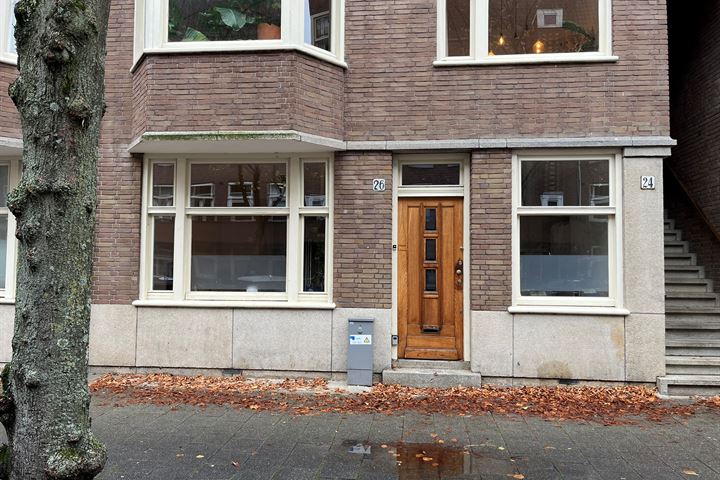 View photo 2 of Geleenstraat 26