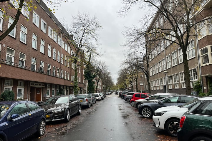 Bekijk foto 17 van Geleenstraat 26