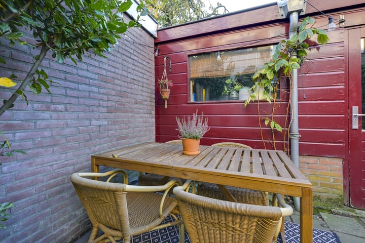 Foto 29 van Den Brielstraat 10