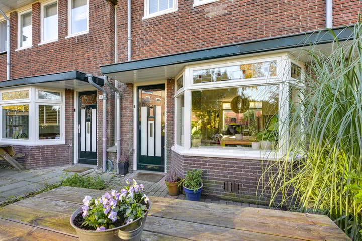 Foto 52 van Den Brielstraat 10