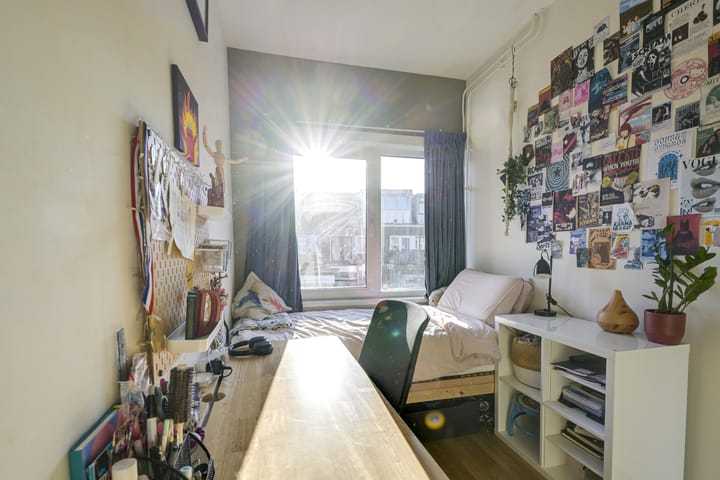 Foto 42 van Den Brielstraat 10