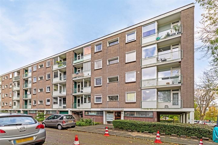 View photo 5 of van Leeuwenstraat 89