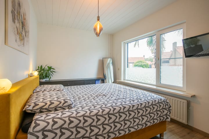 Foto 11 van Brederodestraat 28