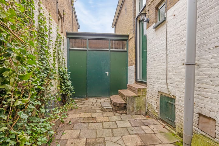 Foto 38 van Kerkplein 13