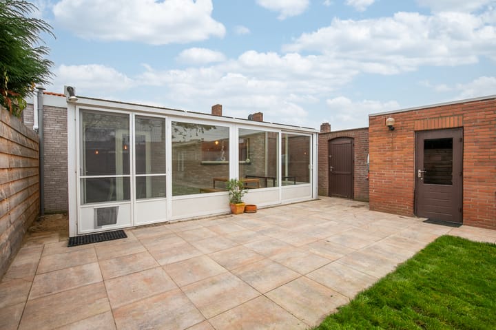 Foto 17 van Brederodestraat 28