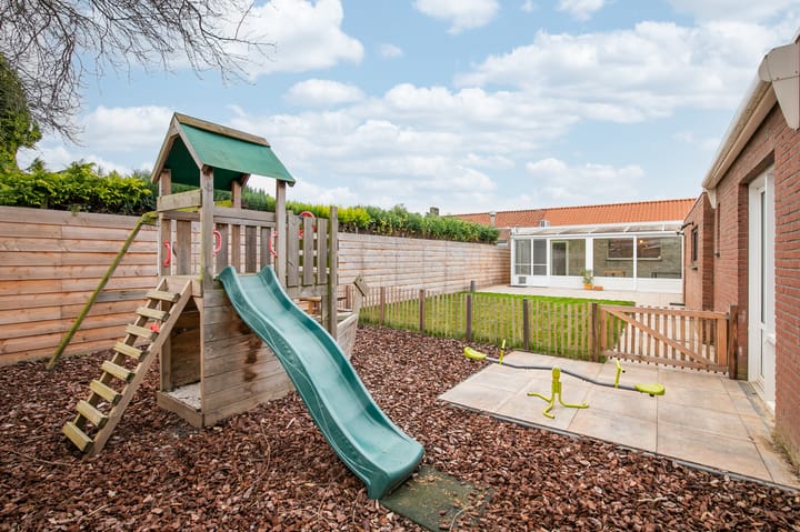 Foto 20 van Brederodestraat 28