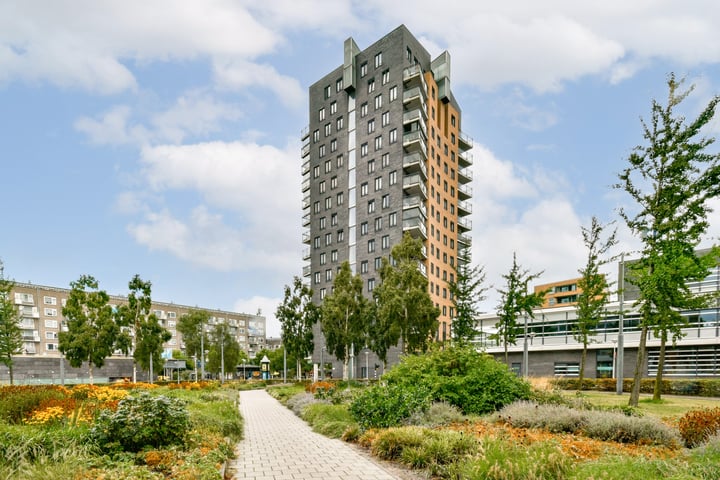 Bekijk foto 18 van Lambertus Zijlplein 50