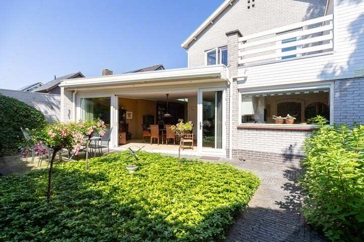 Foto 58 van Oranjestraat 42