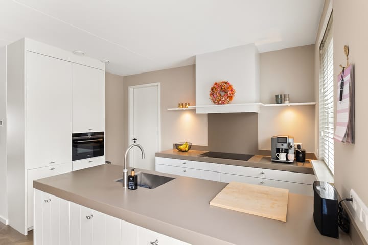 Foto 3 van Carmen 24