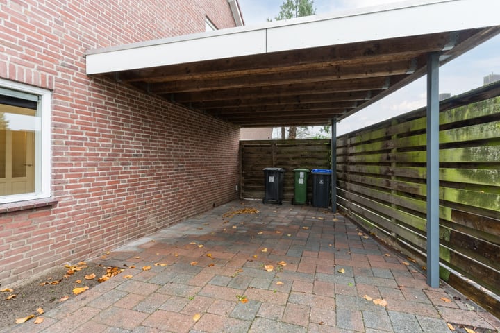 Bekijk foto 35 van Tinelstraat 128