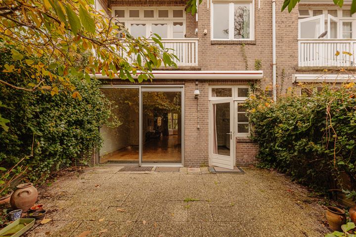 View photo 21 of Gerrit van der Veenstraat 17