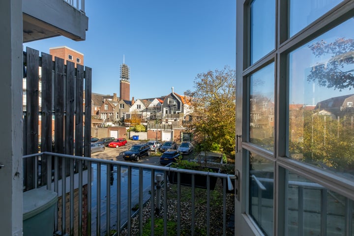 Bekijk foto 22 van Badhuisstraat 100