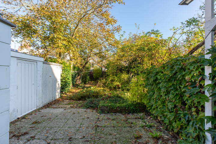 Bekijk foto 36 van Badhuisstraat 100