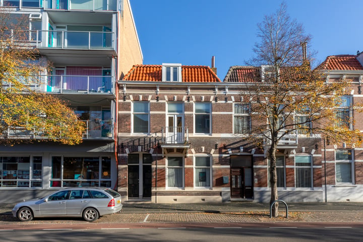 Bekijk foto 42 van Badhuisstraat 100