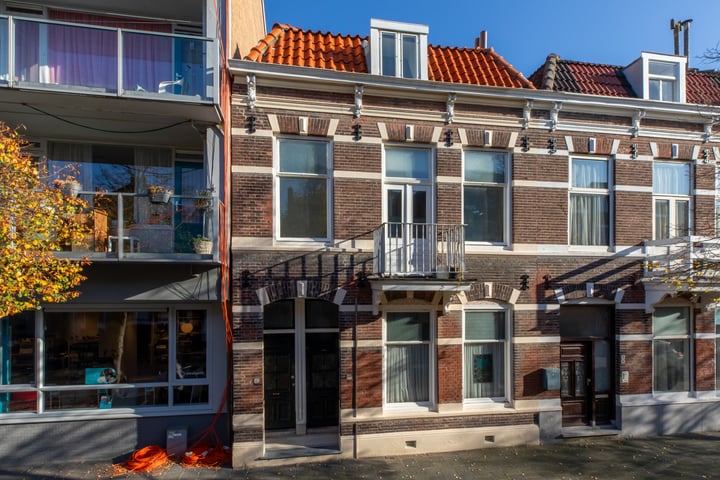 Bekijk foto 43 van Badhuisstraat 100