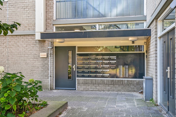 Bekijk foto 3 van Rembrandtstraat 43