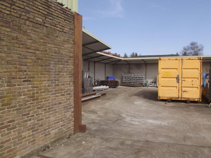 Photo 10 of Floris Vosstraat 8