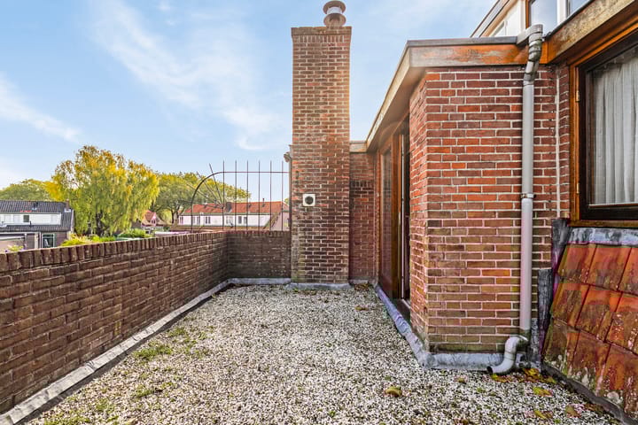 Photo 21 of Floris Vosstraat 8