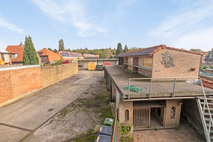 Photo 8 of Floris Vosstraat 8